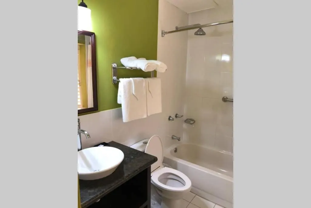 1 Bedroom Penthouse Suite 63 At Mystic Ridge Resort Ocho Ríos 0*,  Jamaica
